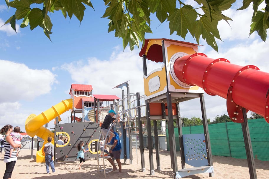 camping avec aire de jeux pour enfants à brétignolles