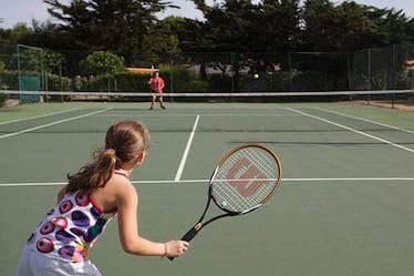 camping avec terrain de tennis en vendée