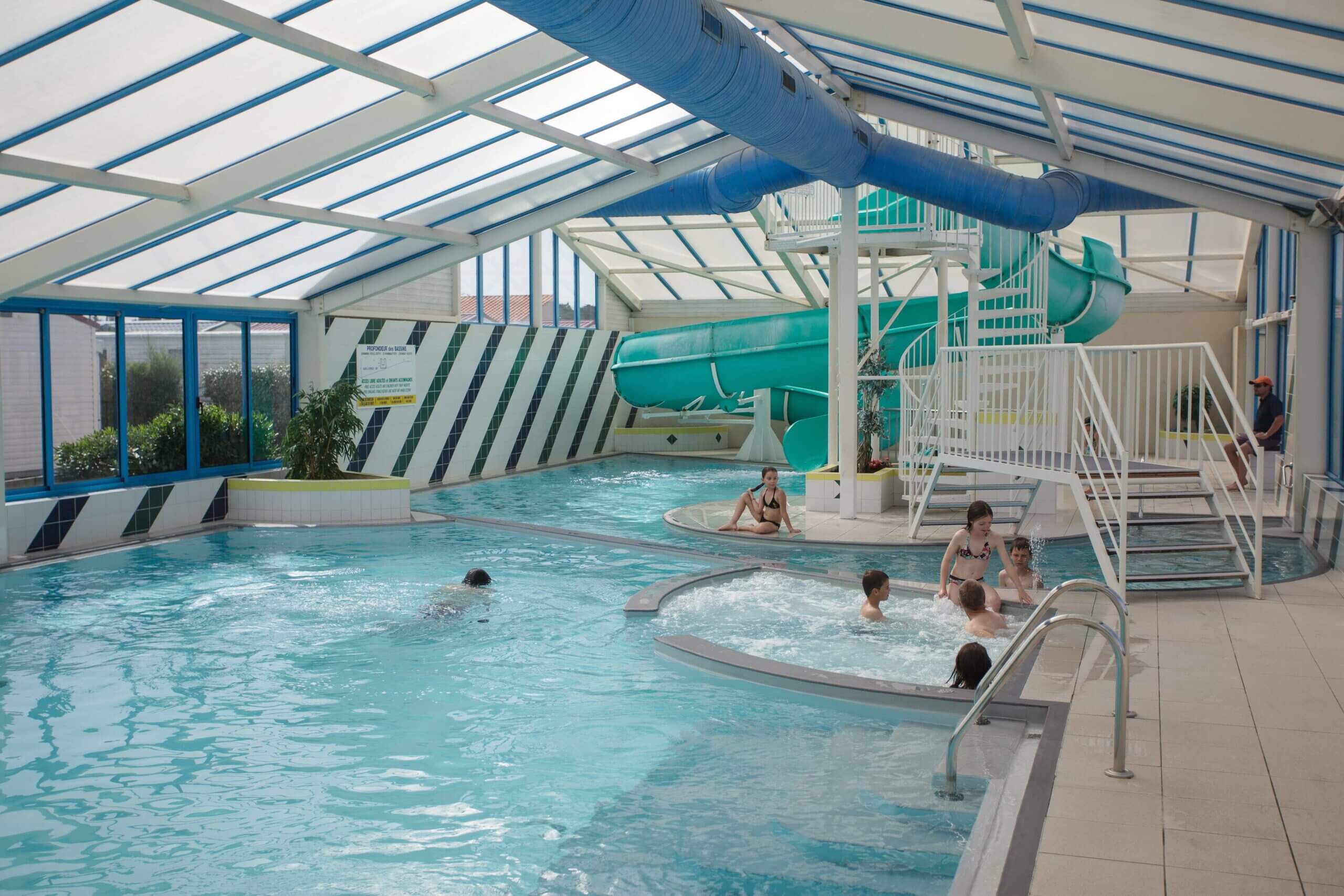 piscine camping familial vendée