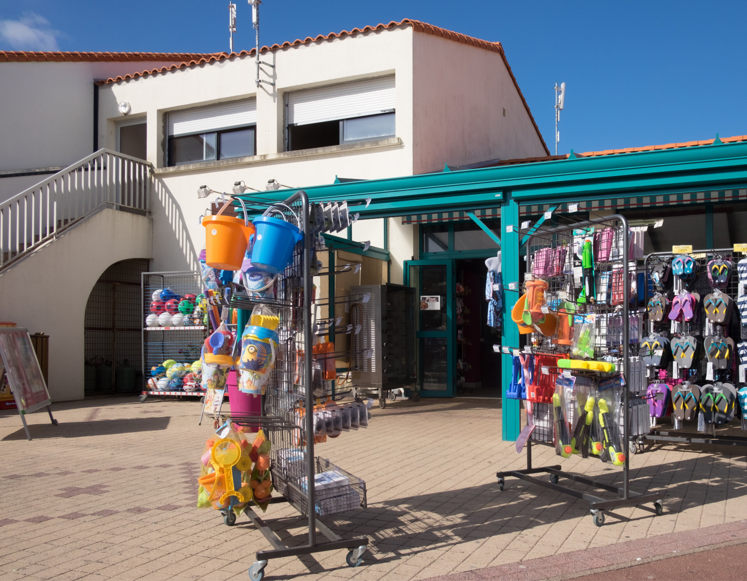 l'épicerie du camping les dunes à brétignolles en vendée