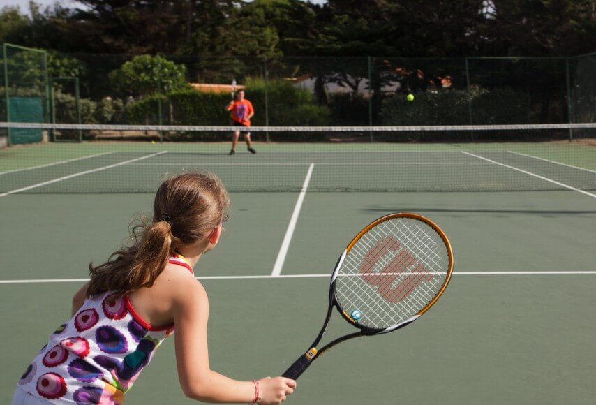 Tennisplatz Campingplatz Les Dunes